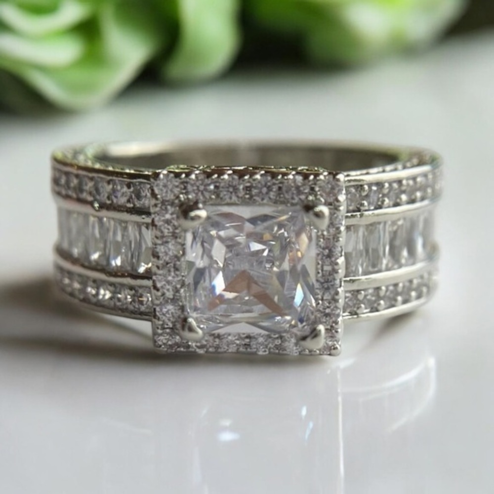 Silver plated CZ halo & baguette ring-beautiful bling various sizes available